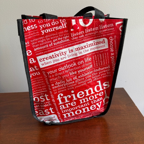 Lululemon Athletica Red and Black Graphic Small Tote - Picture 2 of 3